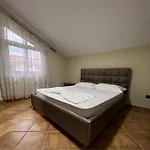 Sokoli, Enjoy Sunset At This Spacious