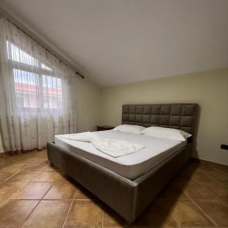 Sokoli, Enjoy Sunset At This Spacious