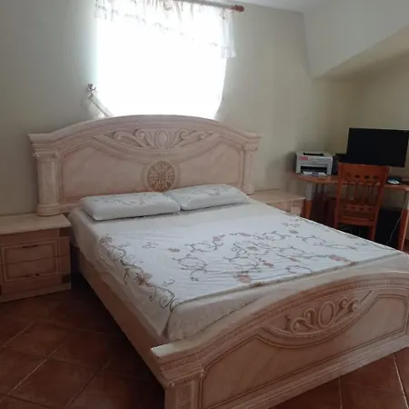 Sokoli, Enjoy Sunset At This Spacious