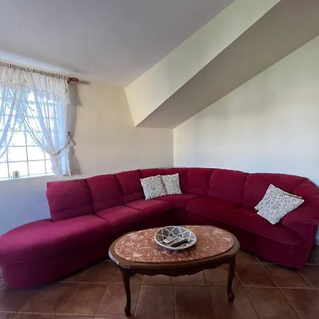 Sokoli, Enjoy Sunset At This Spacious Tirana